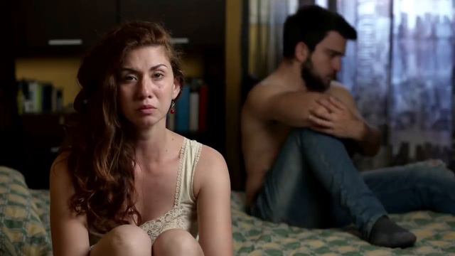 Do this, when he/she pulls away or acts distant смотреть онлайн