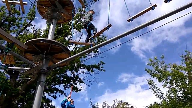 Веревочный городок ЙОООУ!!!!!! смотреть онлайн