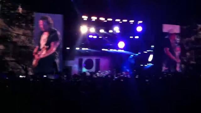 Pearl Jam & Jay-Z: MIA Festival смотреть онлайн
