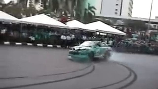 Proton Rally Car (Petronas F1 Demo 2005) смотреть онлайн