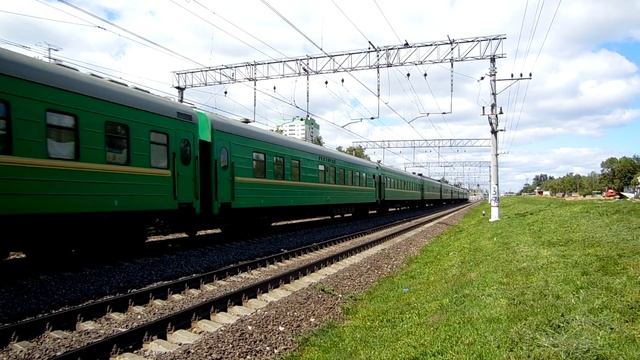 Электровоз ЧС2К-697 (ТЧЭ-10) со скорым поездом № 017Щ Бишкек - Москва.