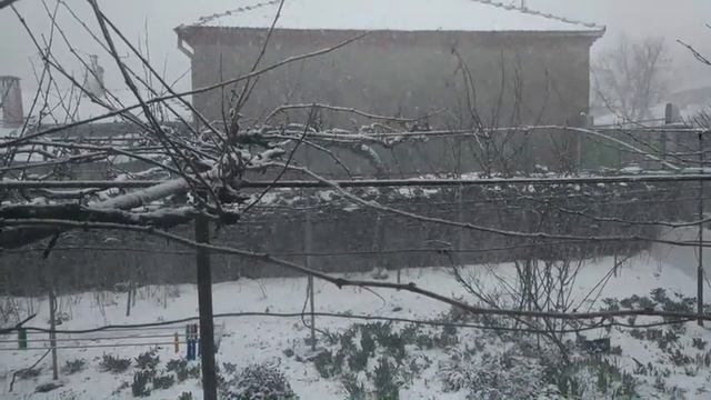 Болгария | Снег - это божья святая вода | Снегопад смотреть онлайн