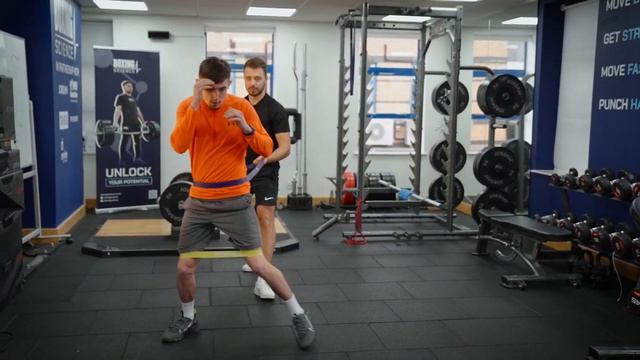 Improve Speed and Power with Banded Shadow Boxing смотреть онлайн