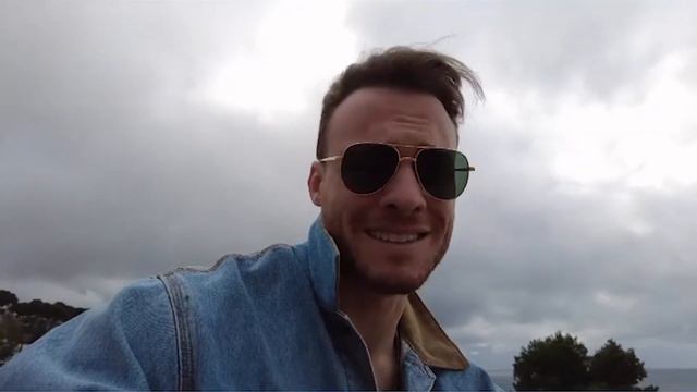 Kerem Bursin showed his place of residence in Spain by releasing this video😍 смотреть онлайн
