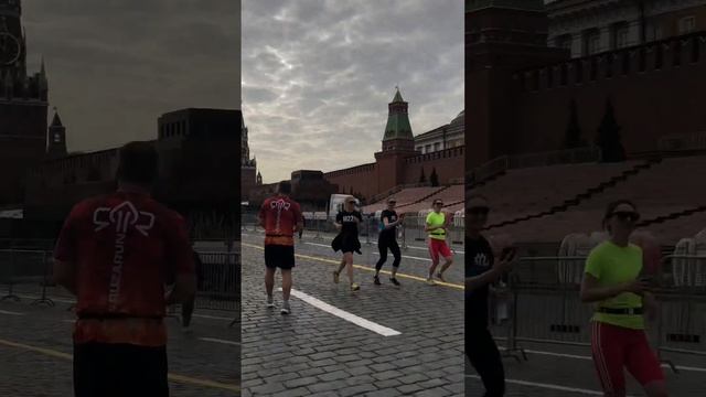 Соревнования по бегу на Красной площади смотреть онлайн