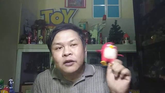 Amazing Grace is...Red the Angry Bird toy from Burger King Dubai!!! смотреть онлайн