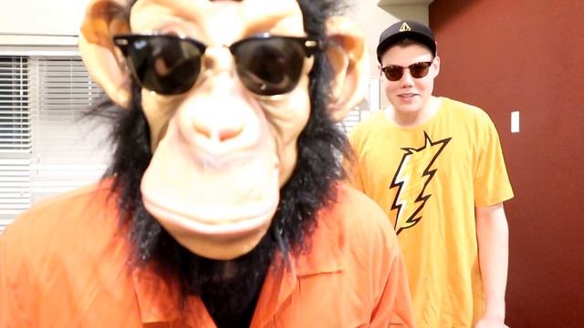 ROBLOX AVATARS IN REAL LIFE!! (Roblox Jailbreak IRL) смотреть онлайн