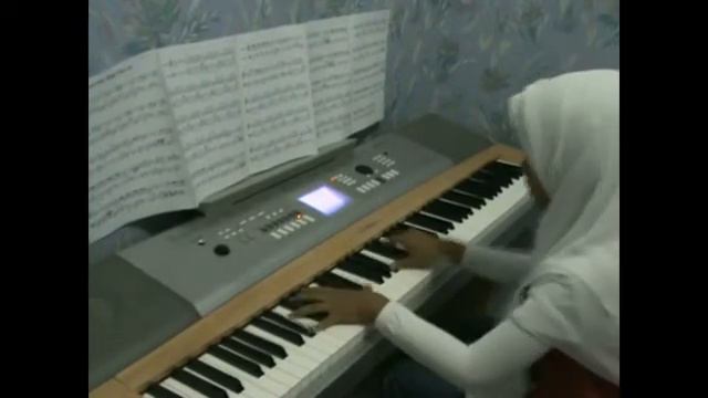 Nana 9yo - Love The Way You Lie (Eminem Ft. Rihanna)