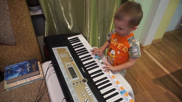 Новогодние концерты Артемия (Ода к радости в другой октаве) смотреть онлайн