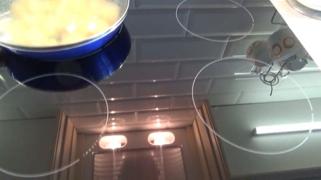 Мой ЛАЙФХАК !! Идеально чистая ВАРОЧНАЯ ПОВЕРХНОСТЬ !!! Убойная Солянка и Сгоревшие Чебуреки!!!!! смотреть онлайн