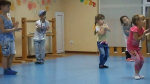 Все танцуют локтями !!!!!!!!!!!!!!!!!