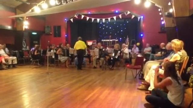 Rio Rita - John Leslie Accordion Group смотреть онлайн