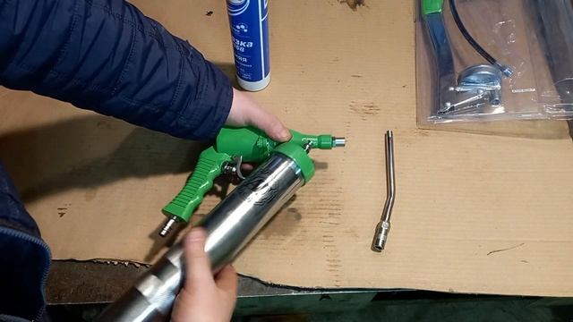 Обзор шприцев для смазки. Почему они не работают? смотреть онлайн