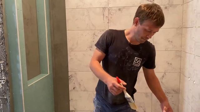 Нанесение грунтовки и гидроизоляции на короб из ГКЛ в ванной комнате смотреть онлайн