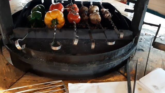 Сделай шашлыки с помощью кота?! Готовь вкусное и легкое! смотреть онлайн