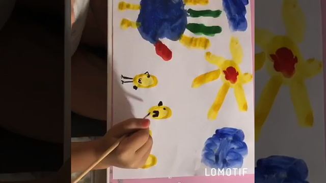 Поделки для малышей.Рисуем красками курочку и цыплят смотреть онлайн