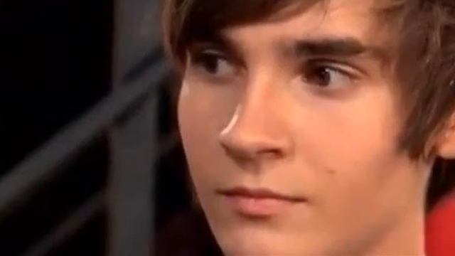 Как менялся Никита Киоссе из группы MBAND смотреть онлайн