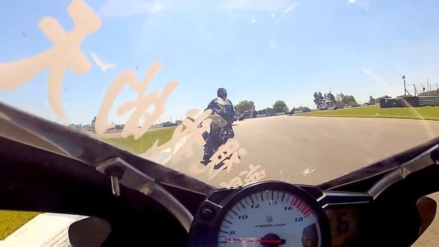 Donington Park GP Circuit No Limits Track Day Suzuki GSXR 600 K6 Caroline Shaw смотреть онлайн