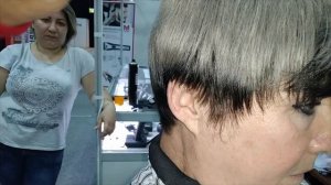 Женская стрижка машинкой Moser Genio Pro