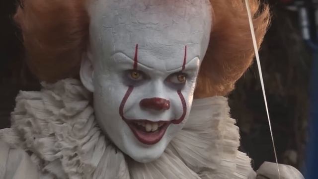 Los DETRÁS DE CÁMARAS IT смотреть онлайн