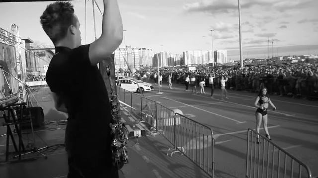 КЛАССНО ПОЮТ ПЕСНИ РУКИ ВВЕРХ И ТАЛЬКОВА!!!! смотреть онлайн