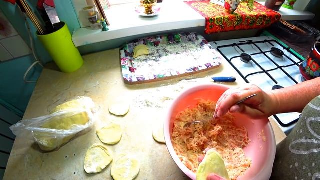 Вареники с картошкой и мясом от бабушки Тани! смотреть онлайн