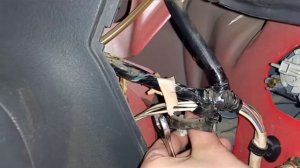 Замена заднего фонаря на Toyota Vitz