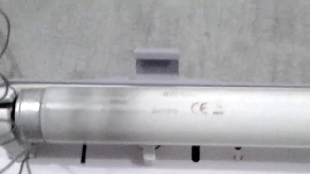 Fin De Vie Tube Fluorescent  OSRAM L 18w 640 White -Rémi H.