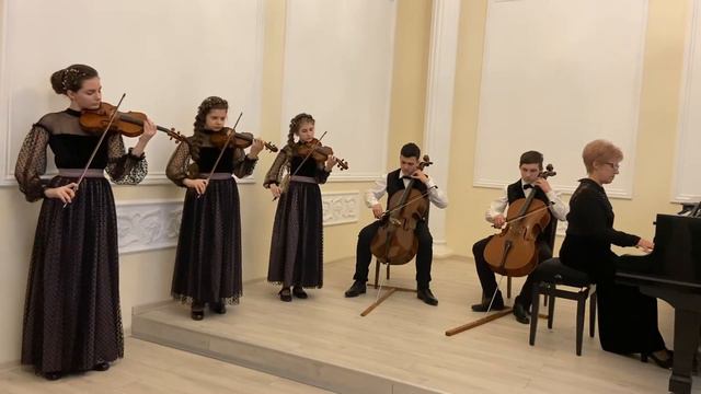 Й. Кванц «Анданте», викронує ансамбль струнного-смичкових інструментів «Дивоствіт» смотреть онлайн