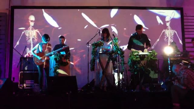 Наадя - 100 дней / live @ ФОРМА смотреть онлайн