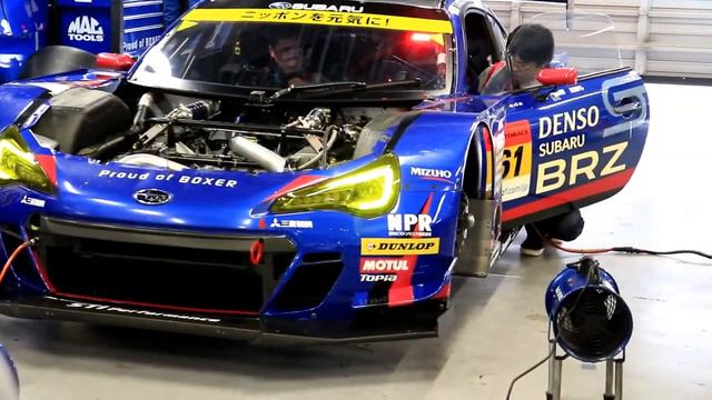 INSANE Subaru BRZ GT300 R&D SPORT Throwing Flames! смотреть онлайн
