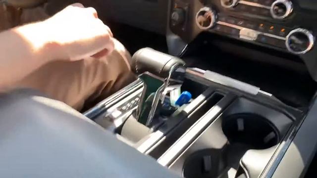 2022 FORD F150 LARIAT 4x4- Walkaround, Cold Startup, Interior Features & Review смотреть онлайн