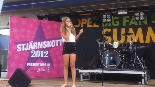 Julias Stjärnskott 2012-Elin Andersson-Hold on be strong смотреть онлайн