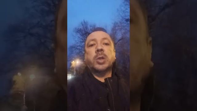 Микрочипы в вакцинах! Ужас! Заговор! И во всё это верят люди, которые оканчивали институты? Ликбез смотреть онлайн