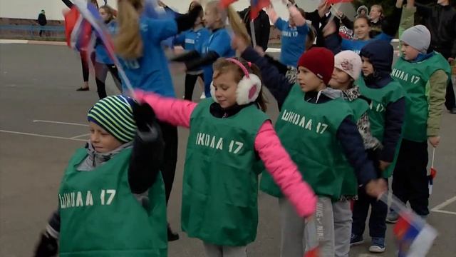 Уличные тренажеры в школе №17. По программе 