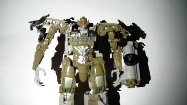 Обзор на фигурку-трансформер - Мегатрон (Megatron) TF3: Dark of the Moon