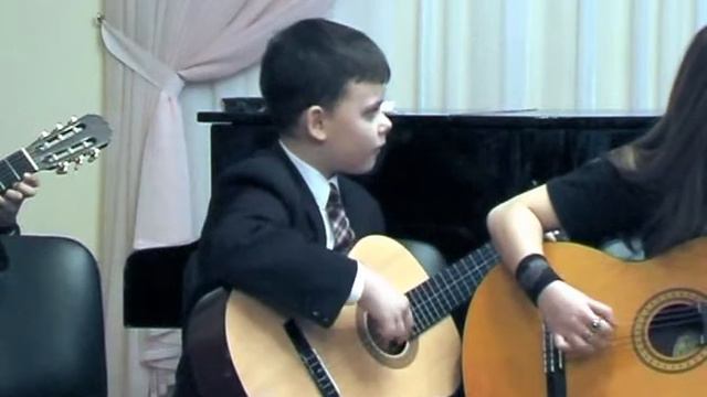 Звуки классических гитар(1).avi смотреть онлайн