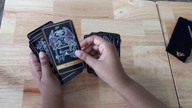 Affordable Tarot Deck Unboxing & Review- Episode 1 смотреть онлайн