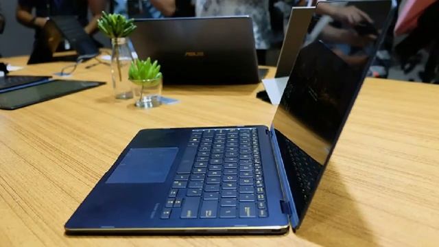 See Closer Asus Zenbook Flip 14 смотреть онлайн