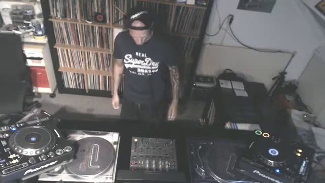 Rick Dyno August 2014 Techno Mix смотреть онлайн