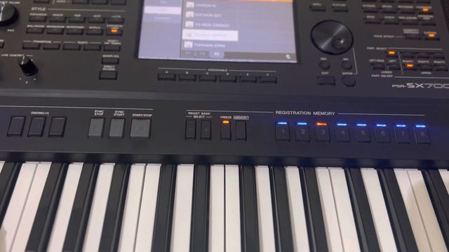 Tujhe Dekha toh styles on Yamaha sx700 #sharukhkhan #bollywood Indian styles @nareshkangla смотреть онлайн