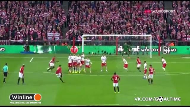 Шикарный гол Ибрагимовича со штрафного в финале