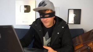 Купили на аукционе чемодан грабителя банка!