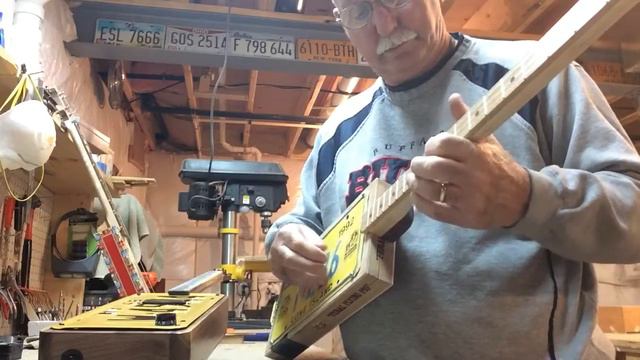 Long Island license plate guitar смотреть онлайн