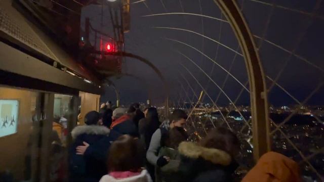 Eiffel tower / Эйфелева башня - 23.02.2022 смотреть онлайн