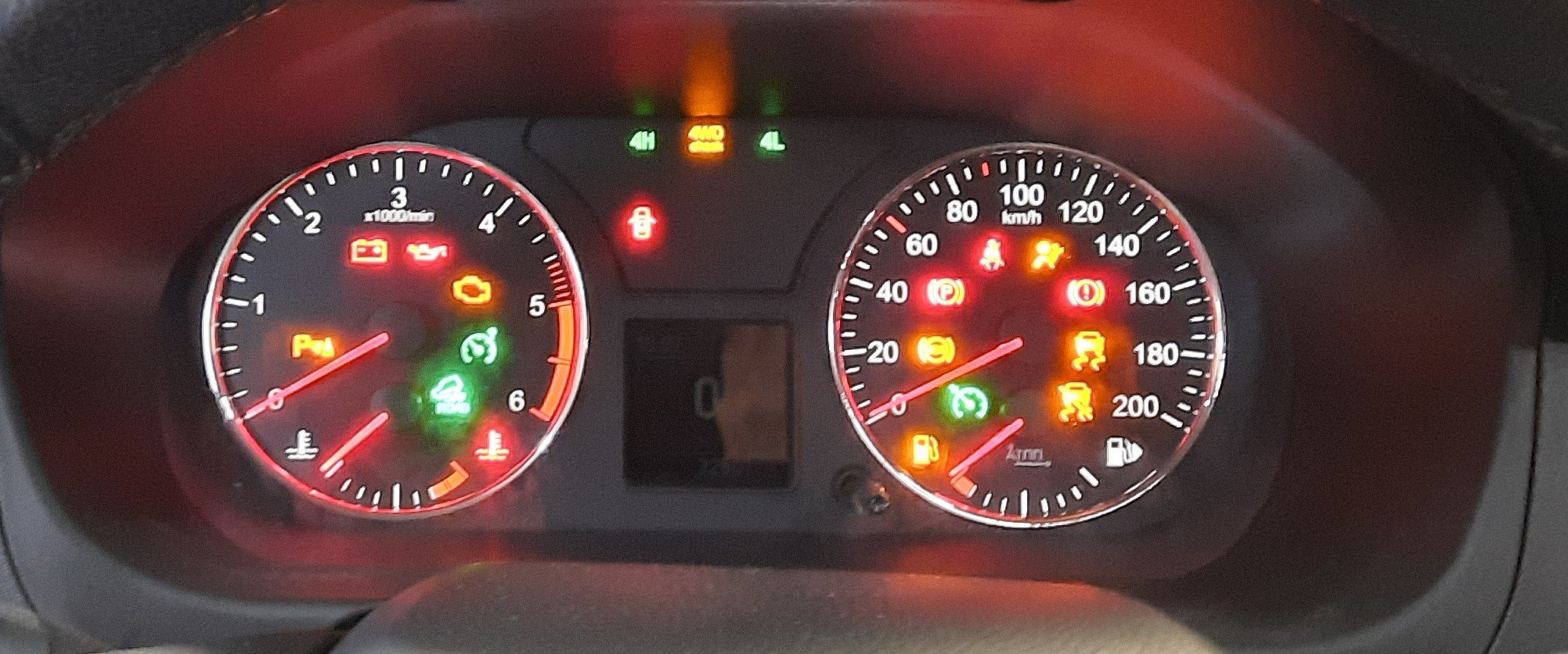 Погас экран, ЖК дисплей приборной панели УАЗ Патриот. смотреть онлайн