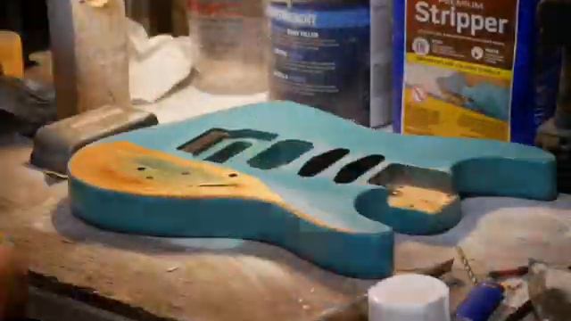 Fender HM Strat restoration (part 1) stripping and body filler application смотреть онлайн