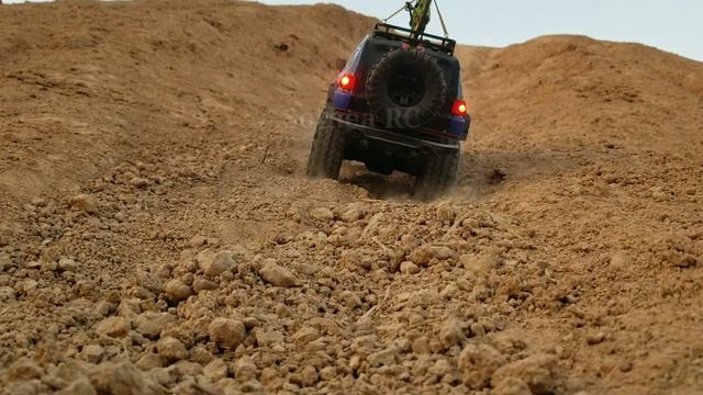 1/10 Scale Rc Ford Bronco VS Rc Land Cruiser Rc Traxxas Rc Rock Crawler Rc monster Rc on road смотреть онлайн