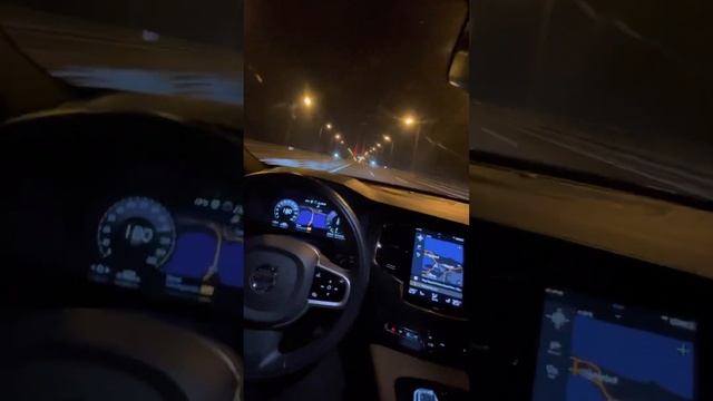 Volvo xc90 b5 hız limit смотреть онлайн