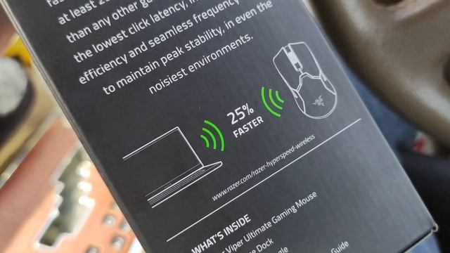 Игровая беспроводная мышь Razer Viper Ultimate.